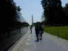 Wall and Washington Monument.jpg (388838 bytes)