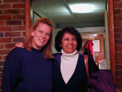 Connie and Holly_big.jpg (421183 bytes)